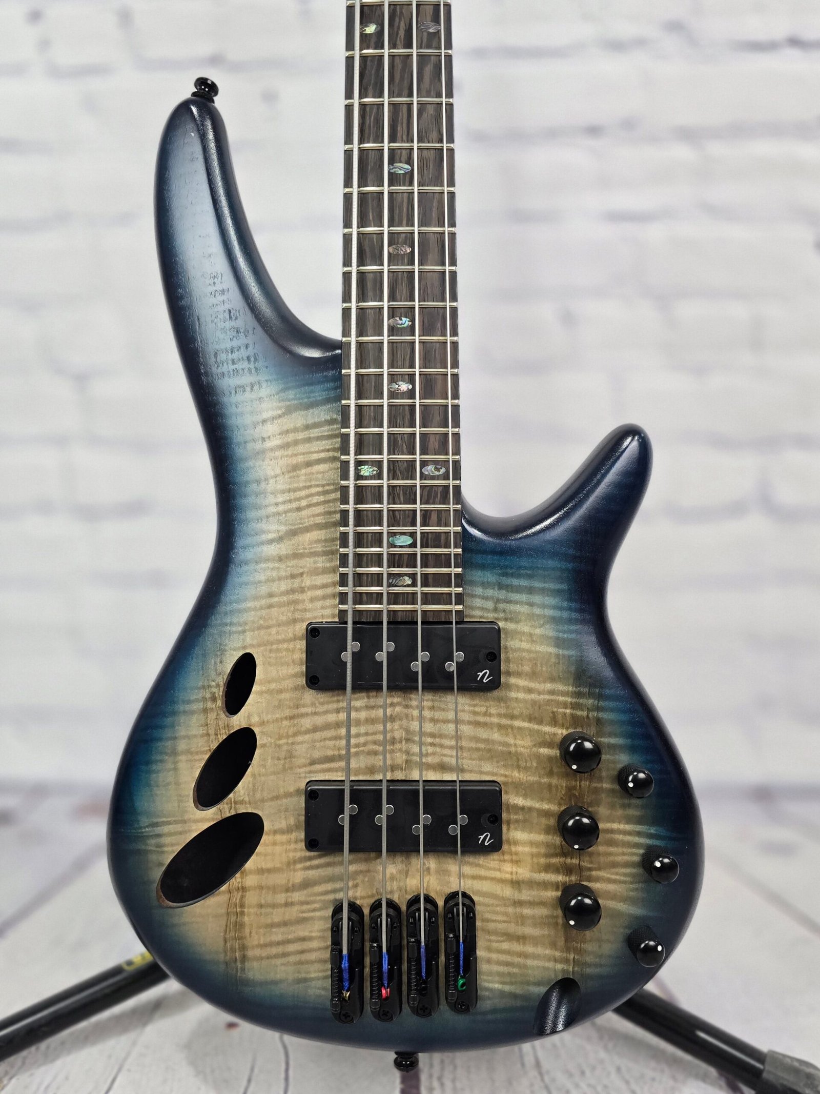 ibanez bass workshop srd900 ctl 4 string bass cosmic blue starburst low gloss ibanez bass workshop srd900 ctl 4 string bass cosmic blue starburst low gloss