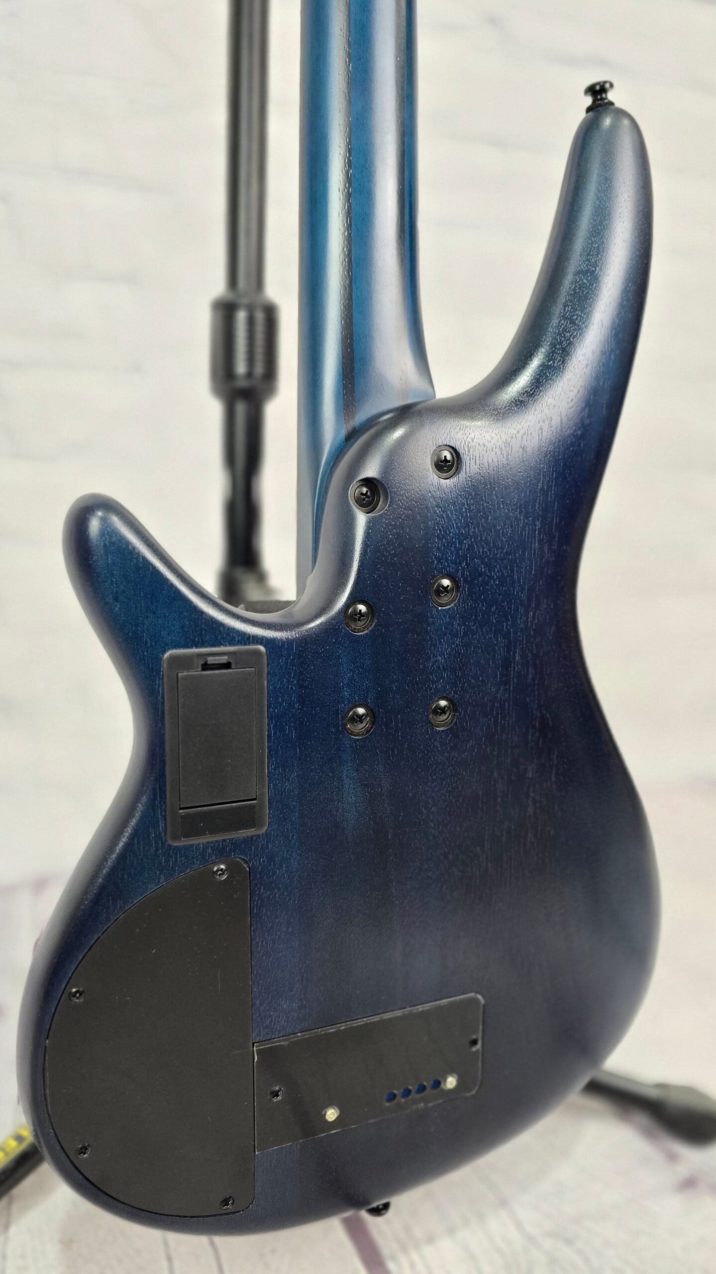 ibanez bass workshop srd900 ctl 4 string bass cosmic blue starburst low gloss ibanez bass workshop srd900 ctl 4 string bass cosmic blue starburst low gloss