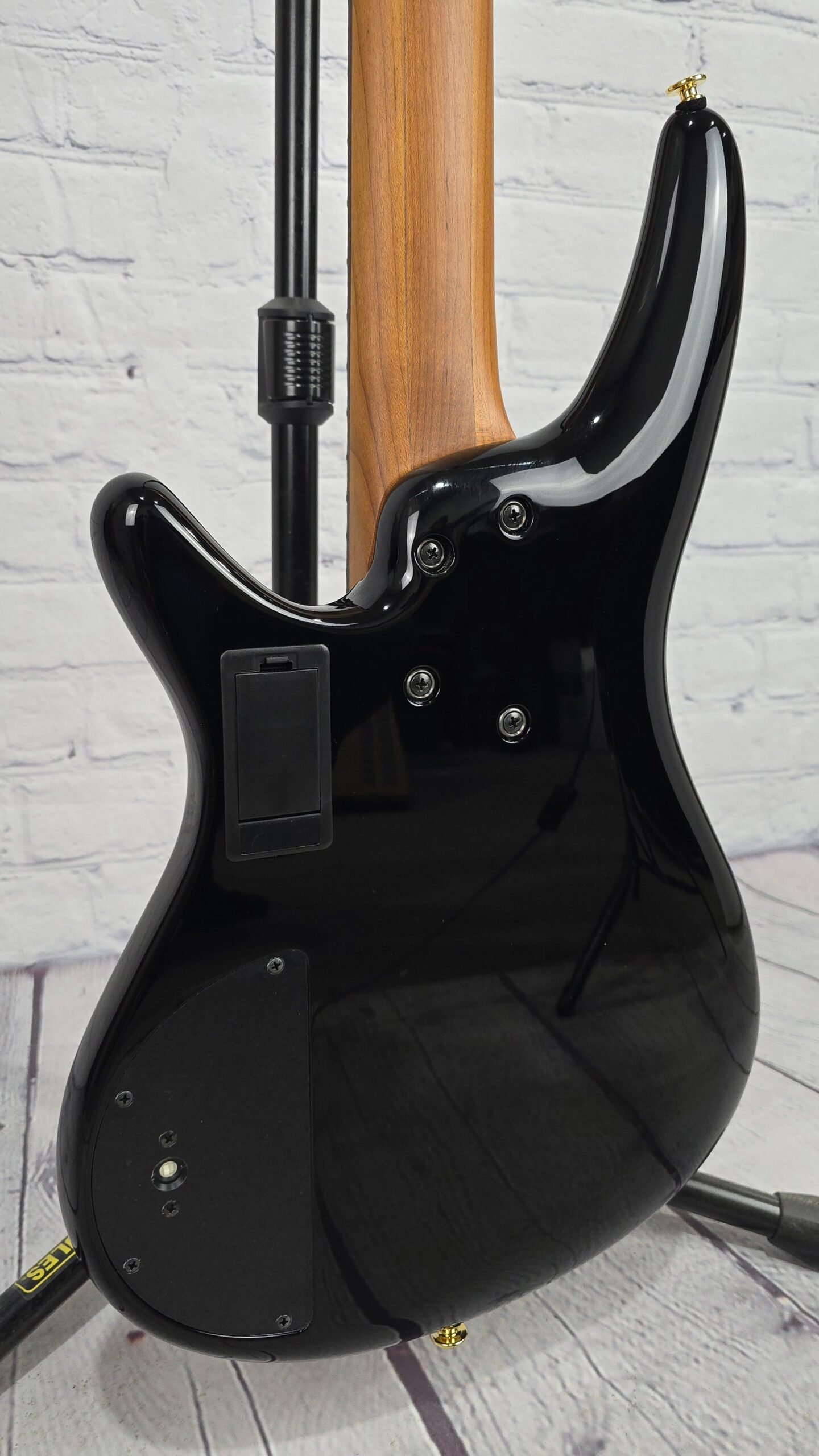 ibanez prestige sr3505 bk 5 string bass gloss black ibanez prestige sr3505 bk 5 string bass gloss black